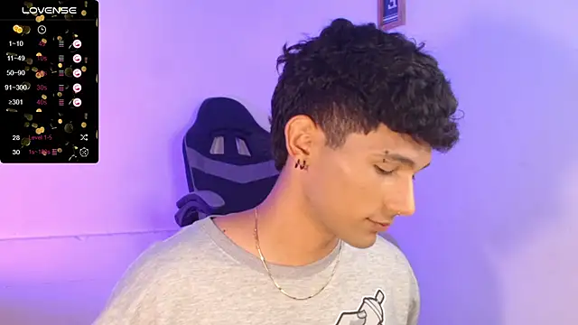 Snapshot of Alexx_tc chatting on September 26, 5:44 am Alexx tc online show from September 26, 5:44 am