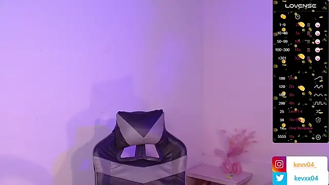 Snapshot of Alexx_tc chatting on October 22, 4:02 am Alexx tc online show from October 22, 4:02 am