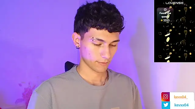 Snapshot of Alexx_tc chatting on November 3, 10:53 pm Alexx tc online show from November 3, 10:53 pm