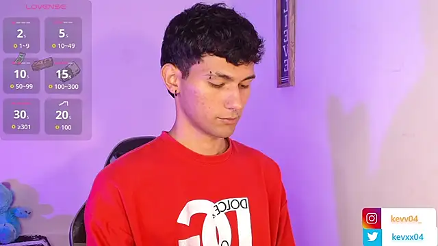 Snapshot of Alexx_tc chatting on November 14, 4:44 am Alexx tc online show from November 14, 4:44 am