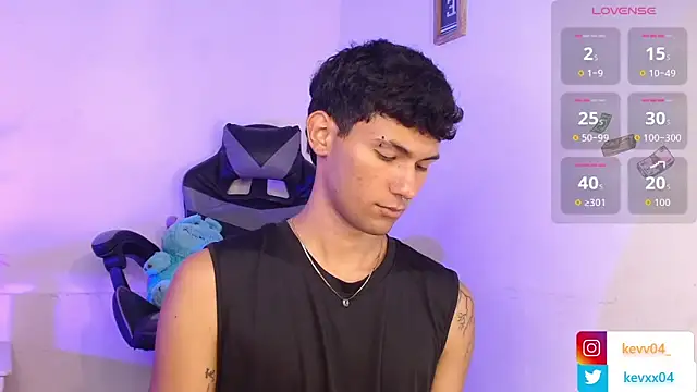 Snapshot of Alexx_tc chatting on November 20, 4:34 am Alexx tc online show from November 20, 4:34 am