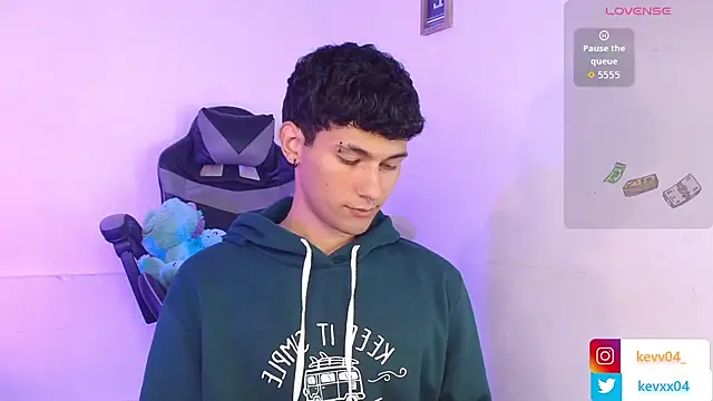 Snapshot of Alexx_tc chatting on November 24, 3:06 am Alexx tc online show from November 24, 3:06 am