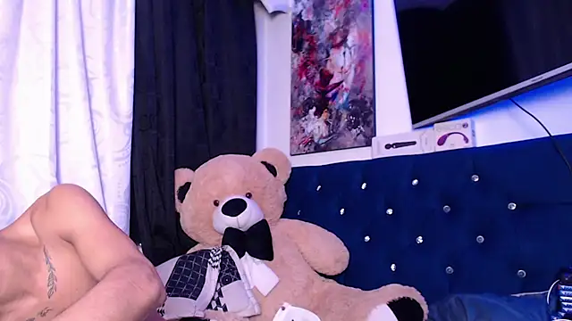 Snapshot of Sexys_Boys_Hot1 chatting on November 18, 2:50 am Sexys Boys Hot1 online show from November 18, 2:50 am