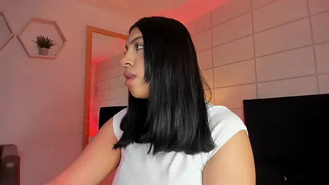 Christine Laam online show from November 24, 11:54 am