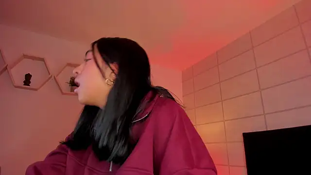 Christine Laam online show from December 4, 12:03 pm