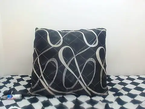 Snapshot of DarkGorgeous chatting on May 11, 2:45 pm DarkGorgeous online show from May 11, 2:45 pm