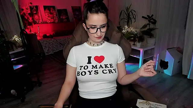 annallurings online show from December 28, 5:25 pm