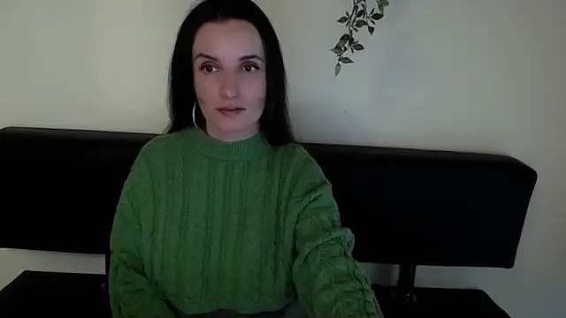 LaimaV  online show from April 13, 9:20 pm