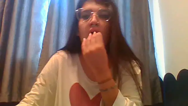 Snapshot of isa_ofc2024 chatting on June 15, 1:35 pm isa ofc2024 online show from June 15, 1:35 pm