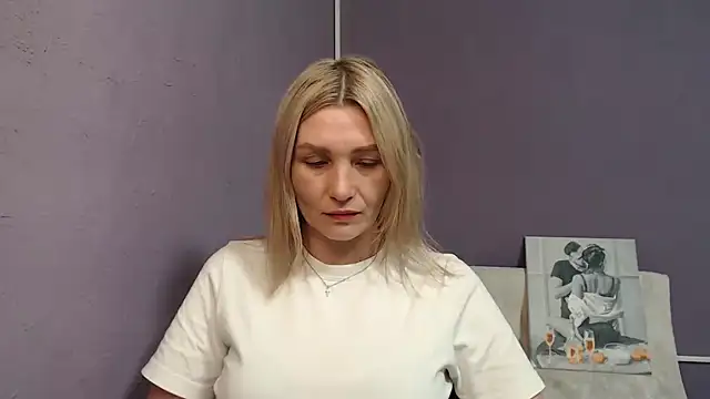 Snapshot of _sexy_lady chatting on December 15, 3:31 pm  sexy lady online show from December 15, 3:31 pm