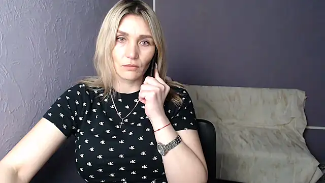 Snapshot of _sexy_lady chatting on February 23, 4:02 pm  sexy lady online show from February 23, 4:02 pm