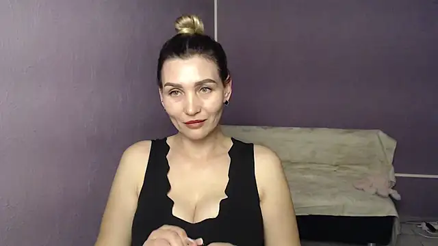 Snapshot of _sexy_lady chatting on October 14, 1:34 pm  sexy lady online show from October 14, 1:34 pm