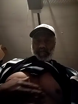 Snapshot of yasohw chatting on January 13, 10:24 pm yasohw online show from January 13, 10:24 pm