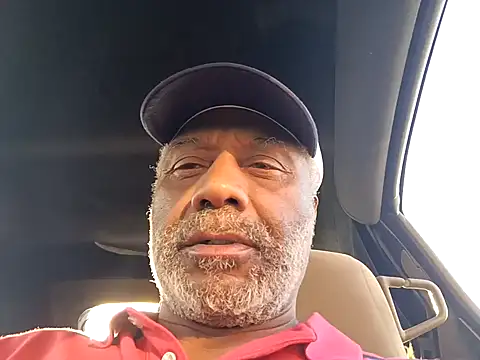 Snapshot of yasohw chatting on February 5, 11:06 pm yasohw online show from February 5, 11:06 pm