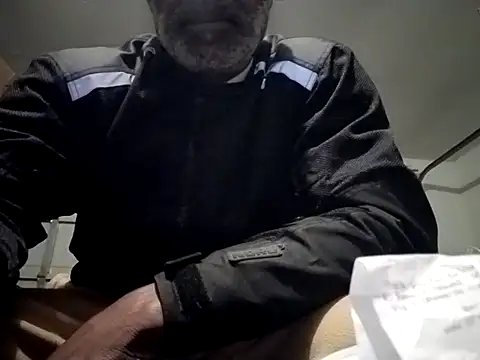 Snapshot of yasohw chatting on March 21, 3:02 pm yasohw online show from March 21, 3:02 pm