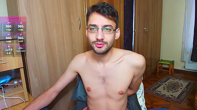 Snapshot of HungEddy chatting on December 21, 12:38 pm HungEddy online show from December 21, 12:38 pm