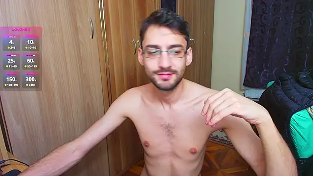 Snapshot of HungEddy chatting on December 23, 3:23 pm HungEddy online show from December 23, 3:23 pm