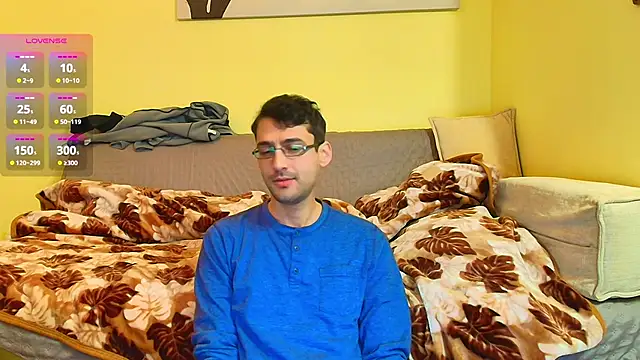 Snapshot of HungEddy chatting on February 25, 5:36 pm HungEddy online show from February 25, 5:36 pm