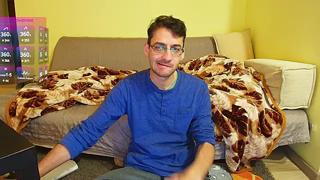 Snapshot of HungEddy chatting on February 26, 6:21 pm HungEddy online show from February 26, 6:21 pm