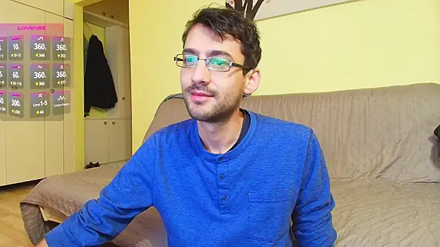 Snapshot of HungEddy chatting on March 17, 4:33 pm HungEddy online show from March 17, 4:33 pm