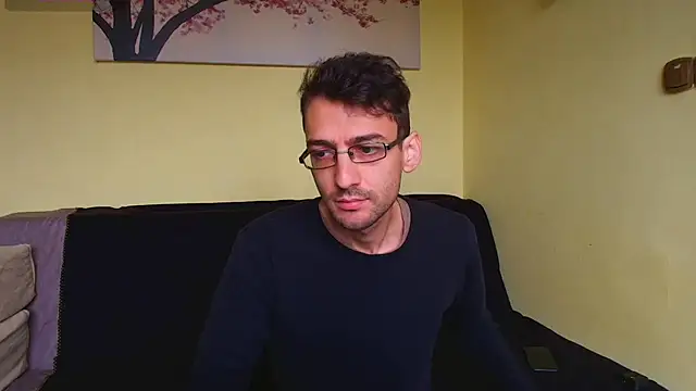 Snapshot of HungEddy chatting on October 7, 9:17 am HungEddy online show from October 7, 9:17 am