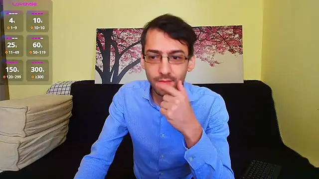 Snapshot of HungEddy chatting on November 25, 9:09 am HungEddy online show from November 25, 9:09 am