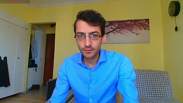 Snapshot of HungEddy chatting on December 5, 8:34 am HungEddy online show from December 5, 8:34 am