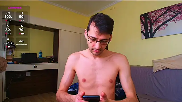 Snapshot of HungEddy chatting on February 26, 9:08 am HungEddy online show from February 26, 9:08 am