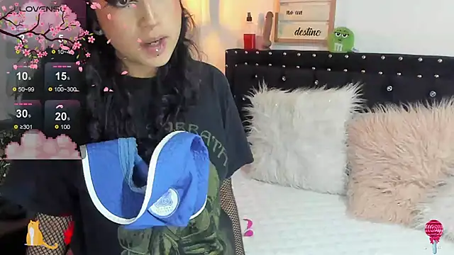 Snapshot of meow_mota chatting on March 10, 8:01 pm meow mota online show from March 10, 8:01 pm