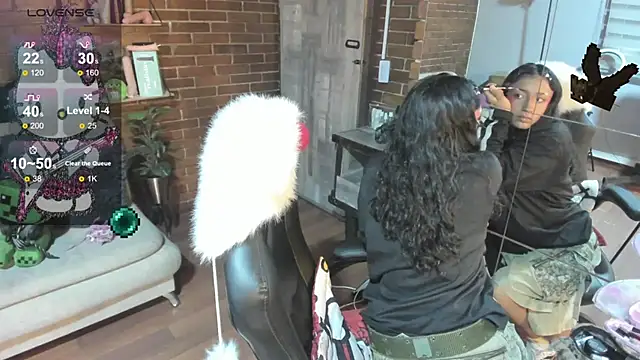 Snapshot of meow_mota chatting on September 13, 2:17 pm meow mota online show from September 13, 2:17 pm