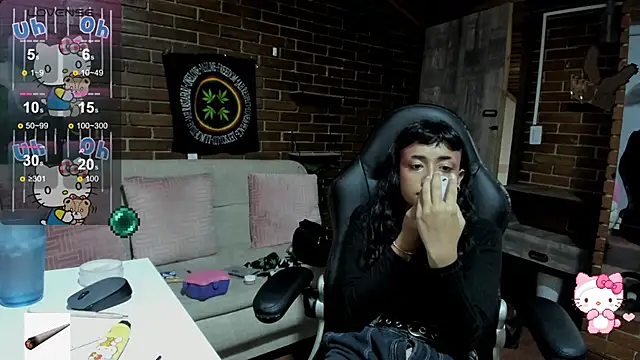 Snapshot of meow_mota chatting on October 15, 9:15 pm meow mota online show from October 15, 9:15 pm