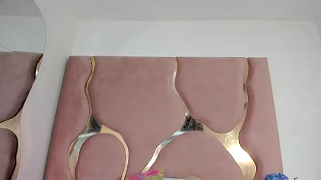 Snapshot of Sofia-candyht chatting on April 26, 8:39 pm Sofia-candyht online show from April 26, 8:39 pm