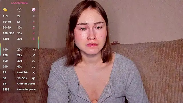 sleeeep y online show from April 24, 7:05 pm