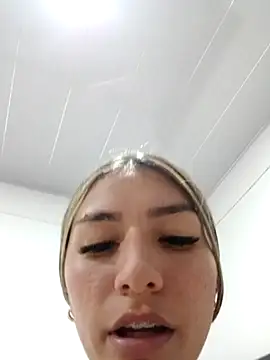 GIRL DONCELLA online show from December 31, 10:23 pm