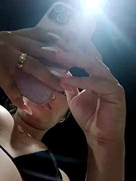 GIRL DONCELLA online show from November 11, 3:39 am