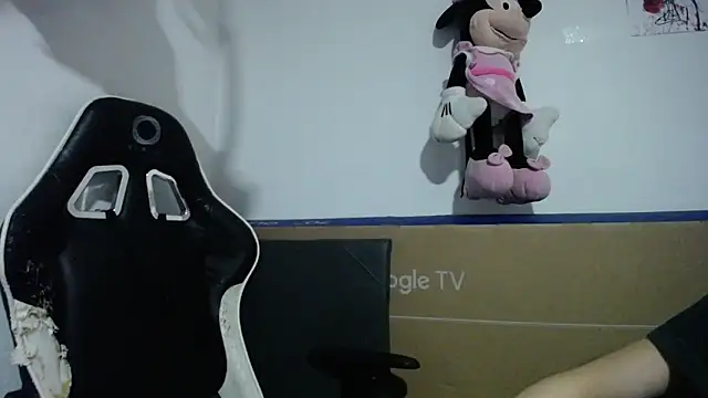 Snapshot of bulma_milk chatting on March 1, 8:05 am bulma milk online show from March 1, 8:05 am