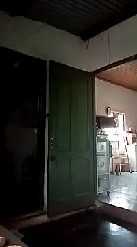 Snapshot of Baby-sexysweet69 chatting on December 14, 5:51 am Baby-sexysweet69 online show from December 14, 5:51 am