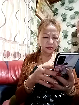 Snapshot of Baby-sexysweet69 chatting on December 15, 1:24 am Baby-sexysweet69 online show from December 15, 1:24 am