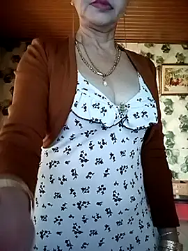 Snapshot of Baby-sexysweet69 chatting on January 5, 2:38 am Baby-sexysweet69 online show from January 5, 2:38 am