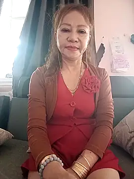 Snapshot of Baby-sexysweet69 chatting on October 13, 1:38 am Baby-sexysweet69 online show from October 13, 1:38 am