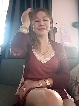 Snapshot of Baby-sexysweet69 chatting on October 17, 12:14 am Baby-sexysweet69 online show from October 17, 12:14 am