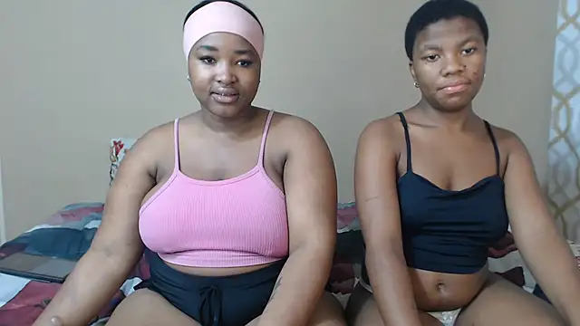 Snapshot of Sandrax04 chatting on July 24, 9:46 pm Sandrax04 online show from July 24, 9:46 pm