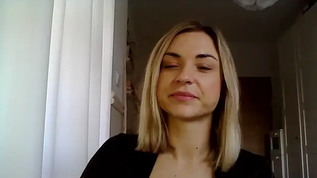 Snapshot of ashley_xlove chatting on December 2, 7:36 am ashley xlove online show from December 2, 7:36 am