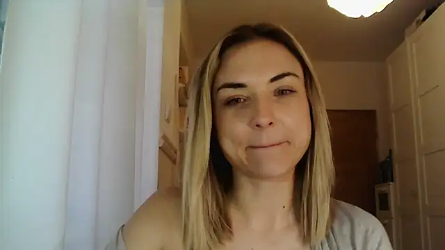 Snapshot of ashley_xlove chatting on January 27, 2:46 pm ashley xlove online show from January 27, 2:46 pm