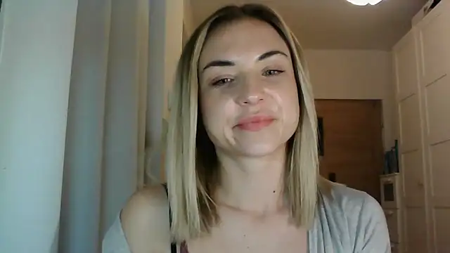 Snapshot of ashley_xlove chatting on January 27, 5:48 pm ashley xlove online show from January 27, 5:48 pm