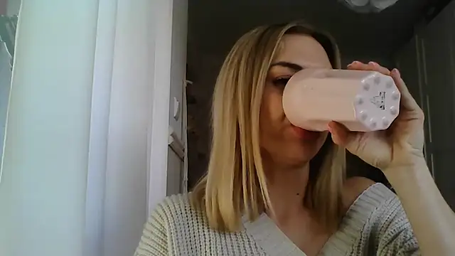 Snapshot of ashley_xlove chatting on February 5, 12:49 pm ashley xlove online show from February 5, 12:49 pm