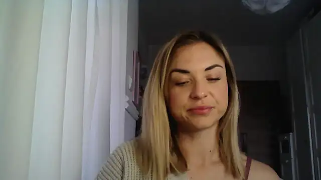 Snapshot of ashley_xlove chatting on March 13, 7:42 am ashley xlove online show from March 13, 7:42 am