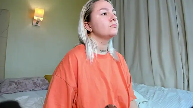 Debbie Taylor online show from December 18, 9:08 pm