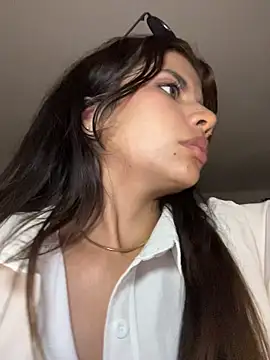 Snapshot of adop_me__ chatting on May 1, 11:20 pm adop me online show from May 1, 11:20 pm