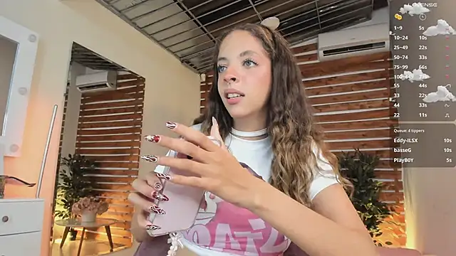 Sapphire Venuss online show from March 14, 1:59 am